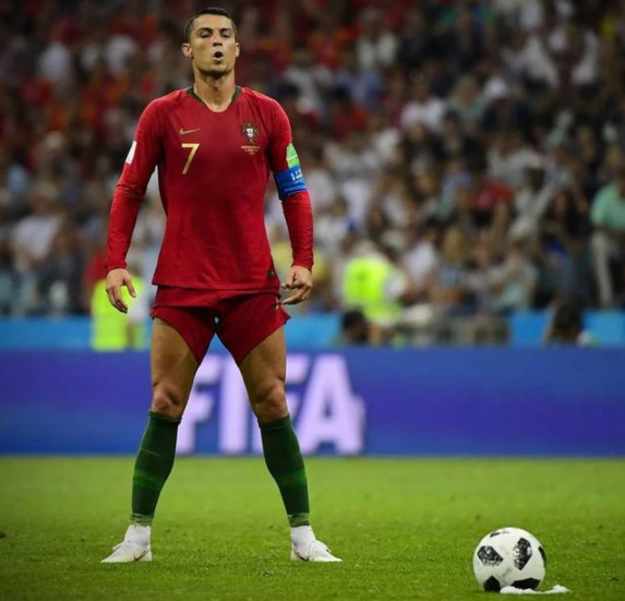  曼城青训小将救主，替补绝平阿森纳  